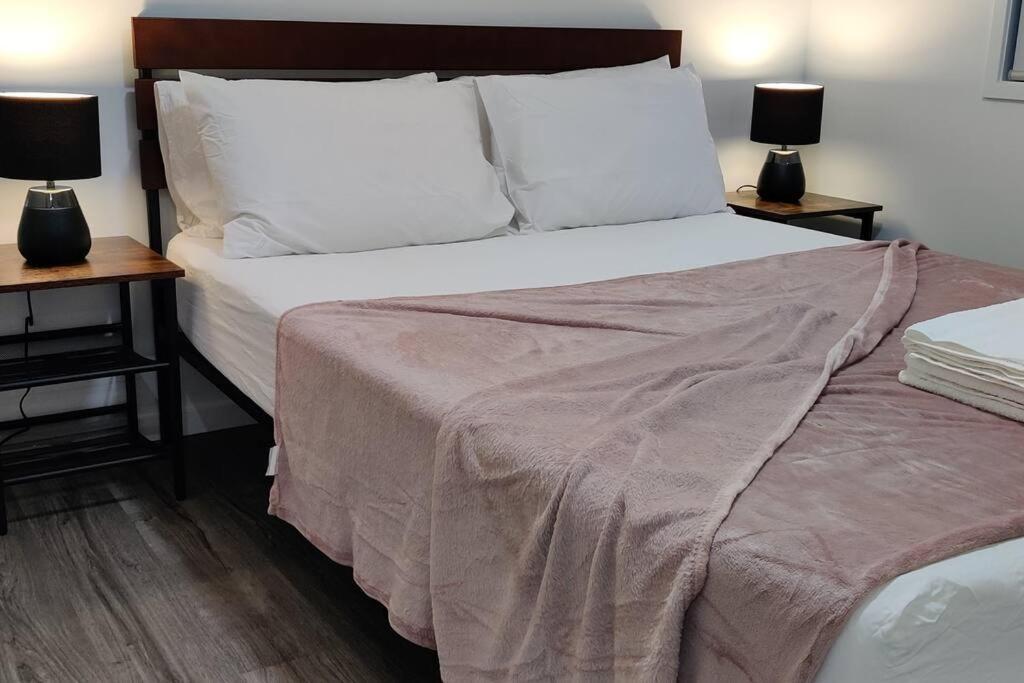 Baywater Retreat- Walk To Water - Quiet Street - To Brisbane Gold Coast And Sunshine Coast!