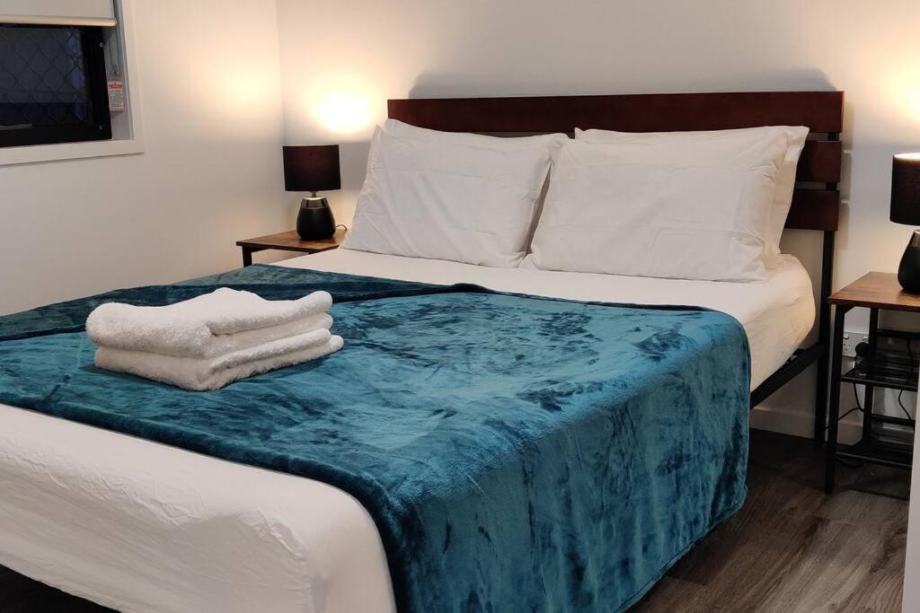 Baywater Retreat- Walk To Water - Quiet Street - To Brisbane Gold Coast And Sunshine Coast! Holiday home Cleveland